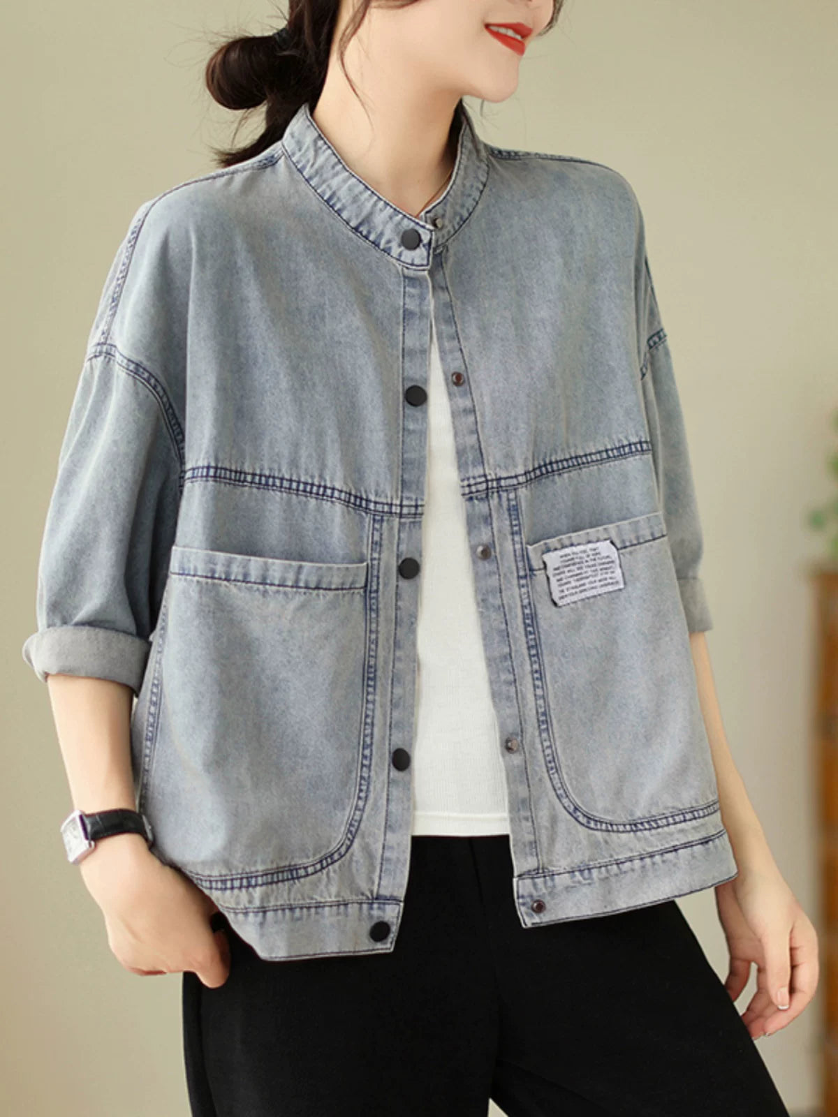 Áo Khoác Jean Denim Cổ Đứng Wash Cũ – Phong Cách Vintage Workwear Hàn Quốc