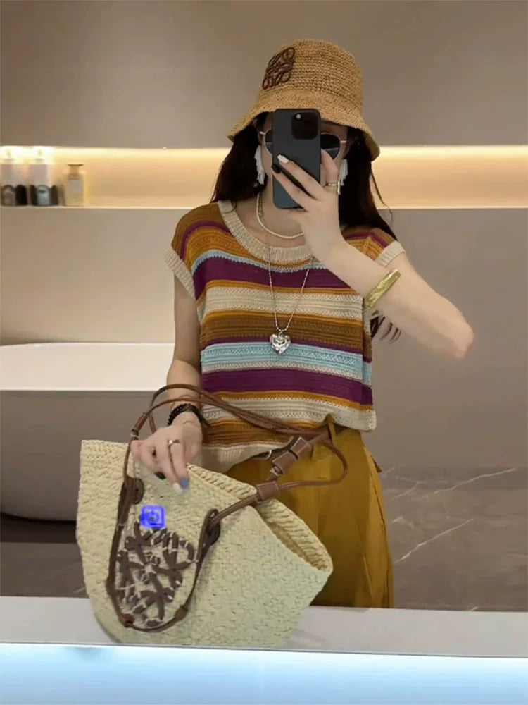 Set Áo Thun Kẻ Sọc Phối Màu + Quần Casual – Phong Cách Nhẹ Nhàng, Hè 2026