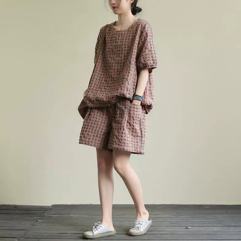 Set 2 Món Áo Thun Kẻ Caro + Quần Short Cotton – Bigsize Retro Nghệ Thuật, Hè 2026