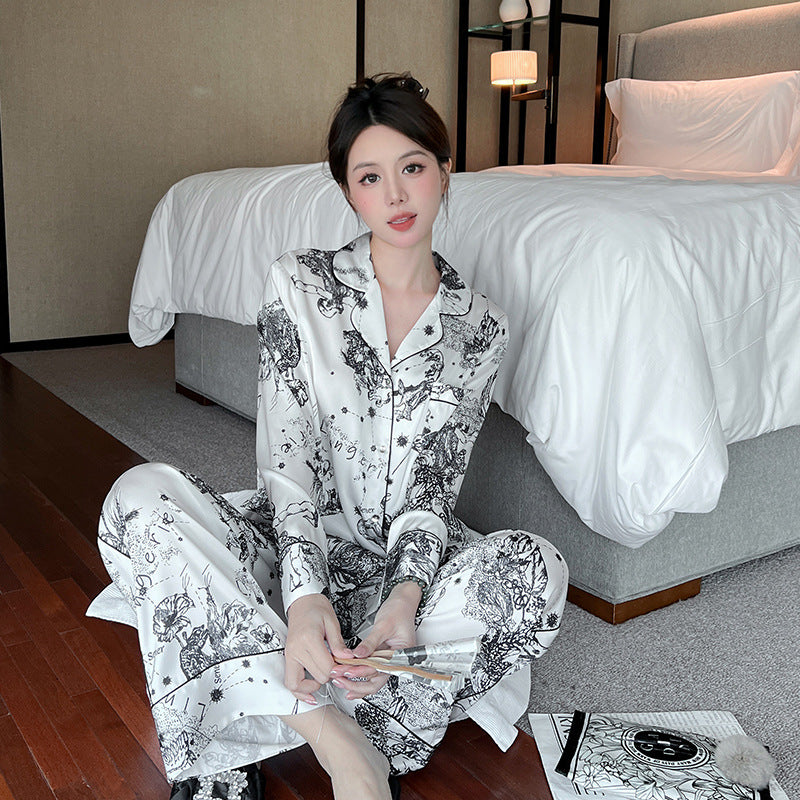 Đồ ngủ Pijama lụa băng cao cấp màu trắng họa tiết tranh mực DN425240