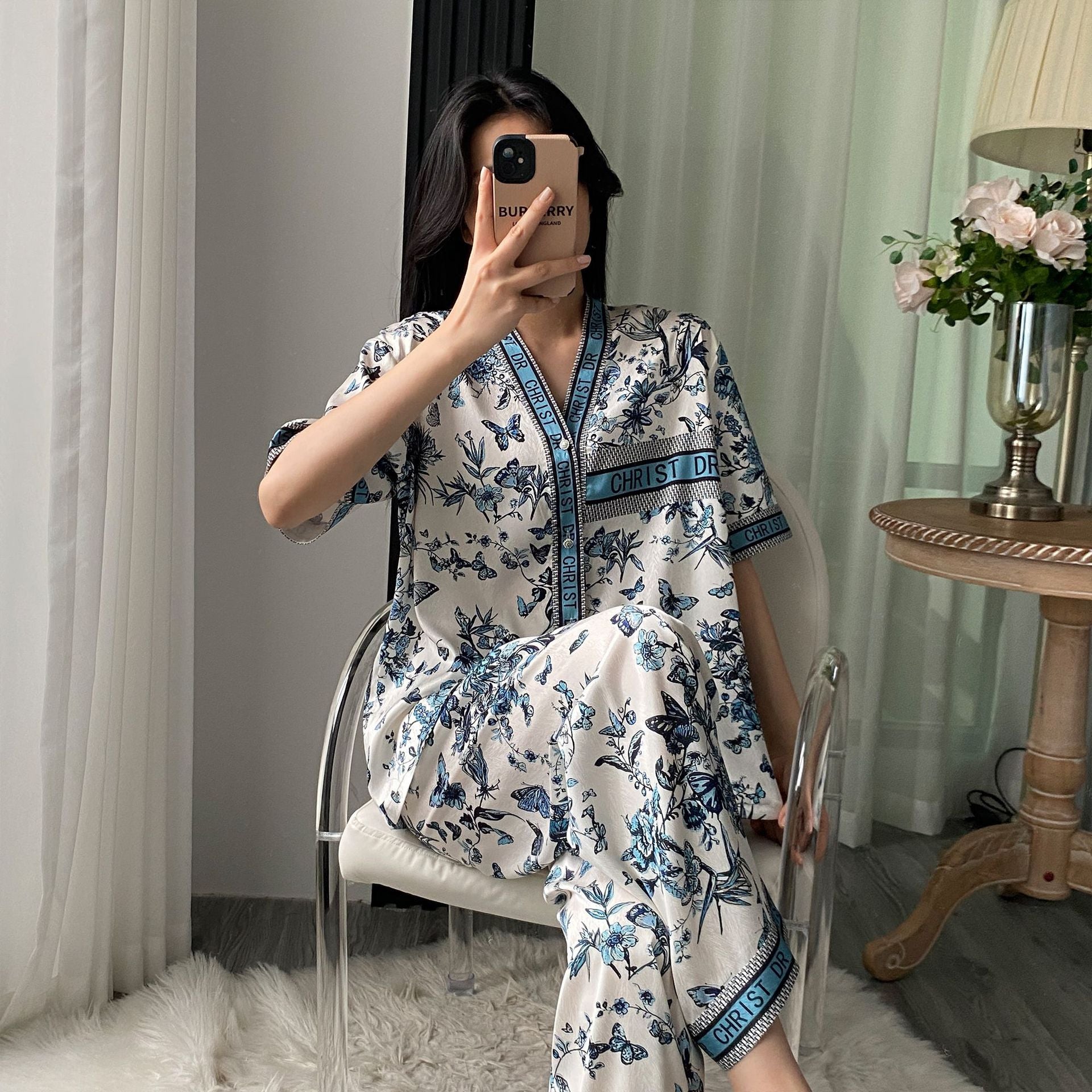 Đồ ngủ Pijama lụa cao cấp 3 món họa tiết xanh hoàng gia sang trọng DN418240