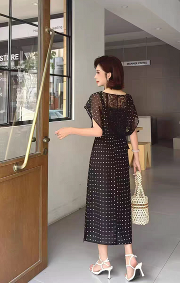 Đầm ren chấm bi cổ điển B373