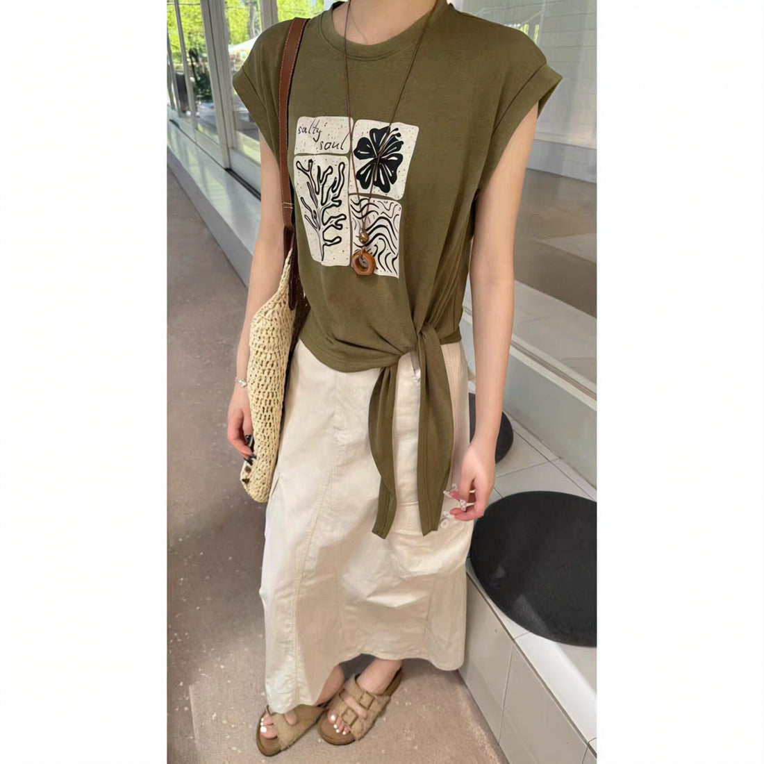 2-piece set: Korean tie-up T-shirt + B462 skirt