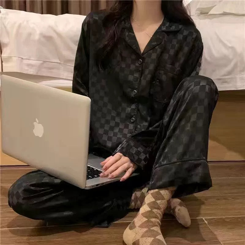 Bộ Đồ Ngủ Pijama Nữ Lụa Băng Kiểu Pháp - Áo Cổ Bẻ Dài Tay In Họa Tiết Phối Quần Dài, Nhiều Họa Tiết