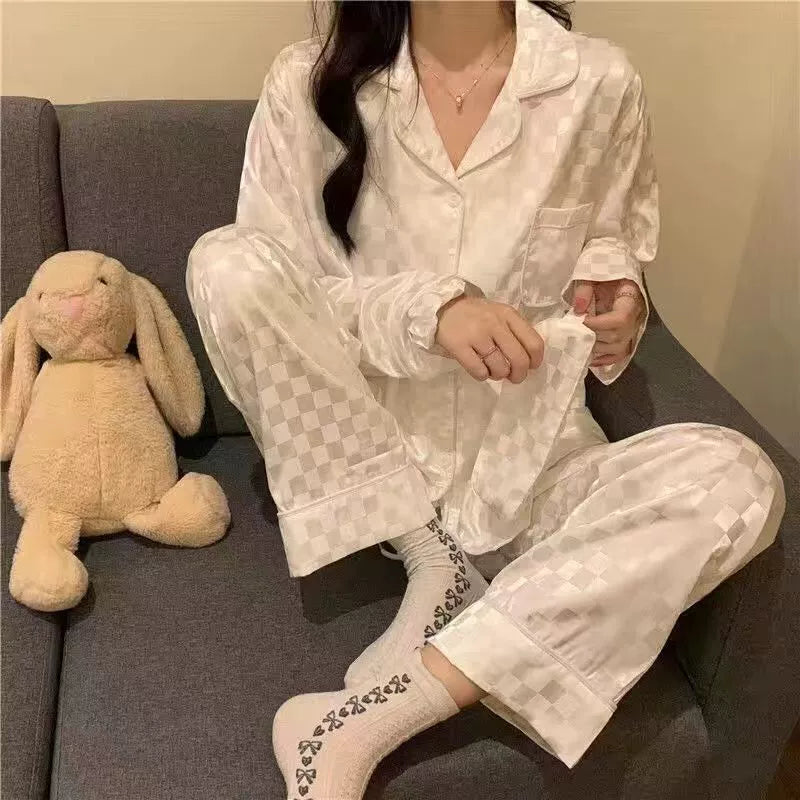 Bộ Đồ Ngủ Pijama Nữ Lụa Băng Kiểu Pháp - Áo Cổ Bẻ Dài Tay In Họa Tiết Phối Quần Dài, Nhiều Họa Tiết