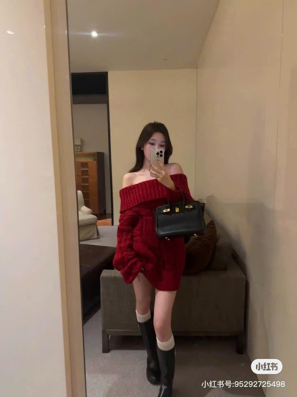 레드 핫트렌드 오프숄더 장팔 토끼털 스웨터 QC TD107240