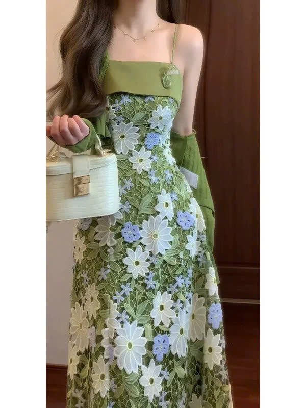 Váy ren hở lưng màu xanh lá & cardigan mỏng Set đồ nữ phong cách Pháp vừa ngọt ngào vừa cá tính D140250