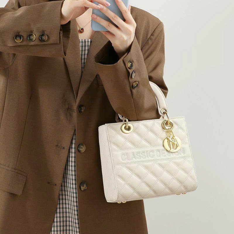 Lady Dior Handbag New Model 2026 Compact Genuine Leather Crossbody Bag, European-American Retro Style TX242250